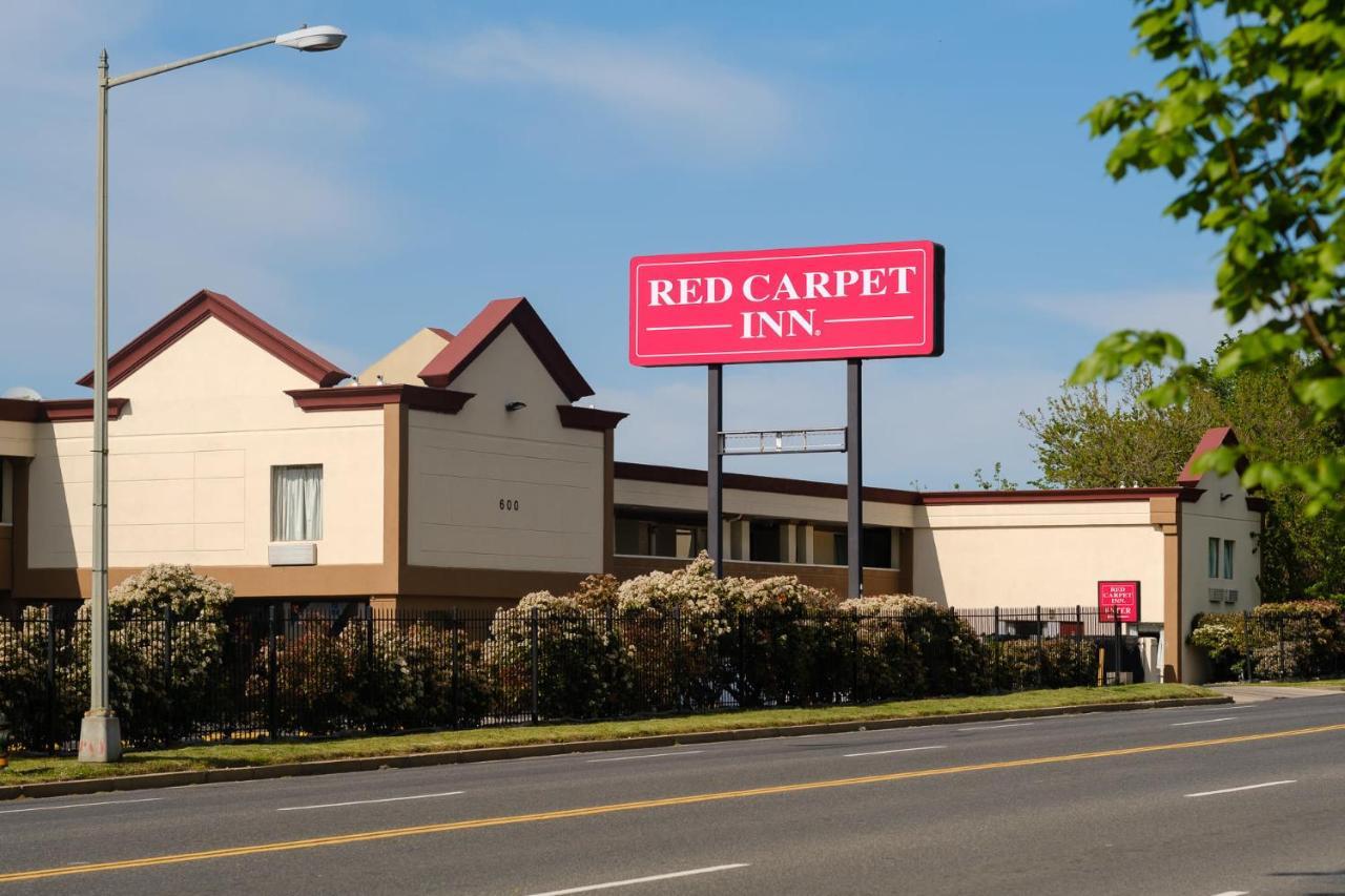 Red Carpet Dc Hotel Washington