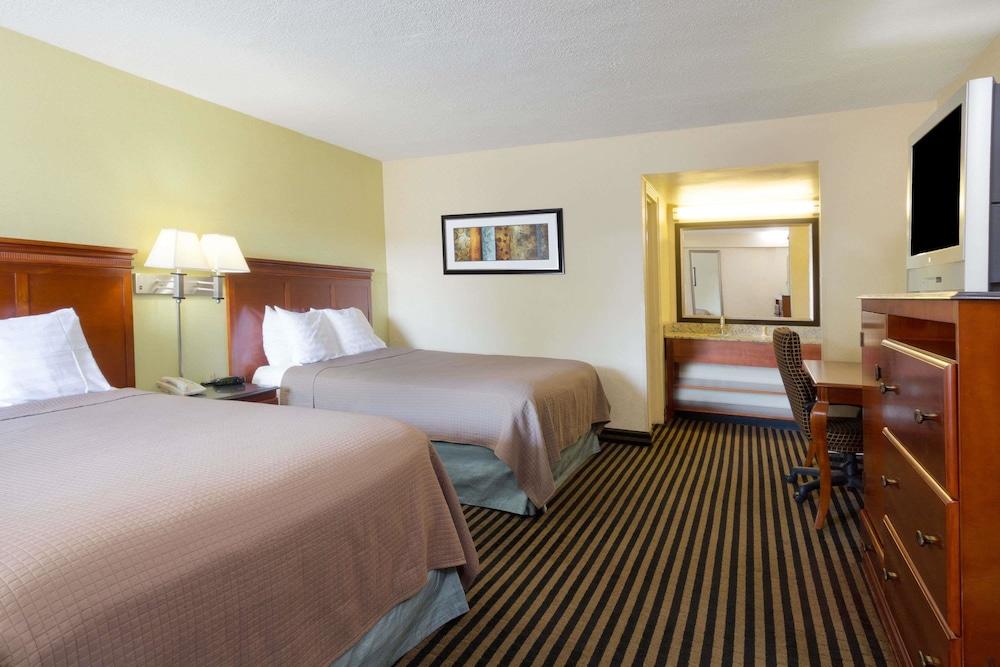 Red Carpet Dc Hotel Washington